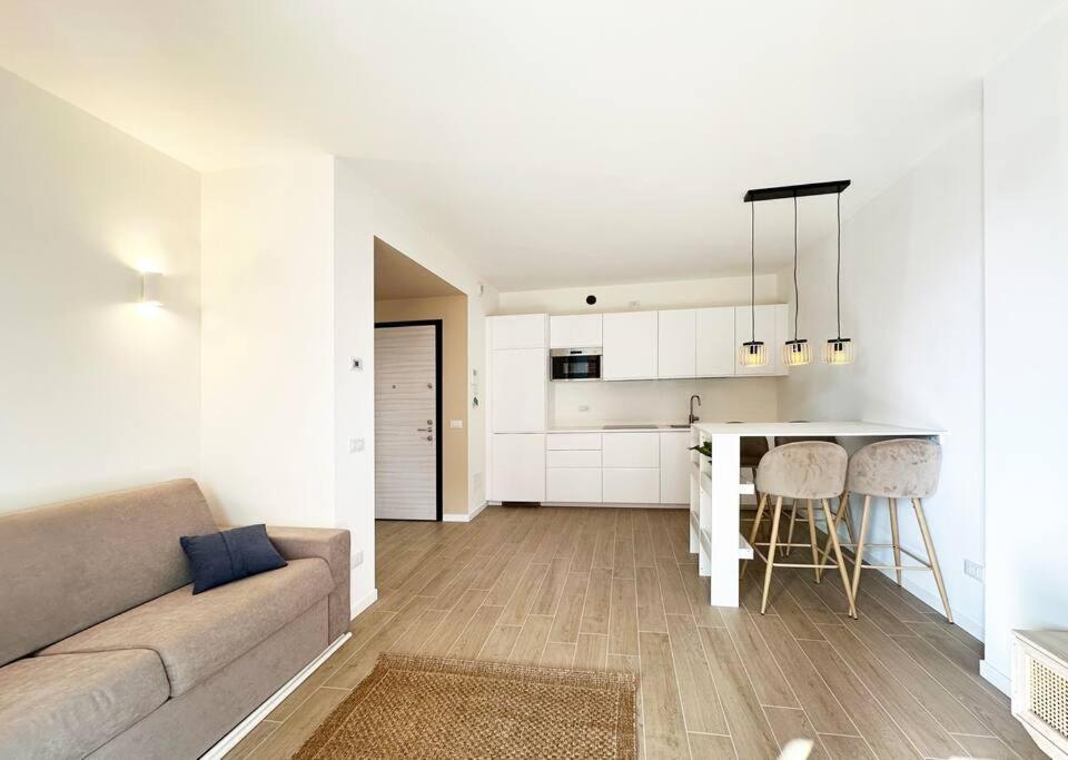 Апартаменты Scandinavian House-Milan City Centre Экстерьер фото